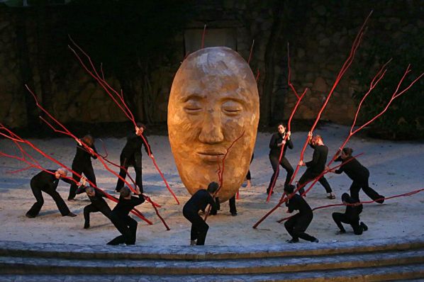 Paperhand Puppet Intervention